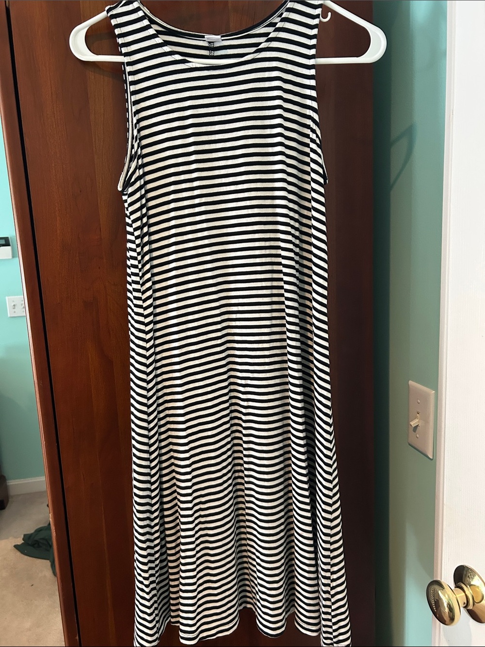 Old Navy Black and White Striped Sleeveless Midi Dress